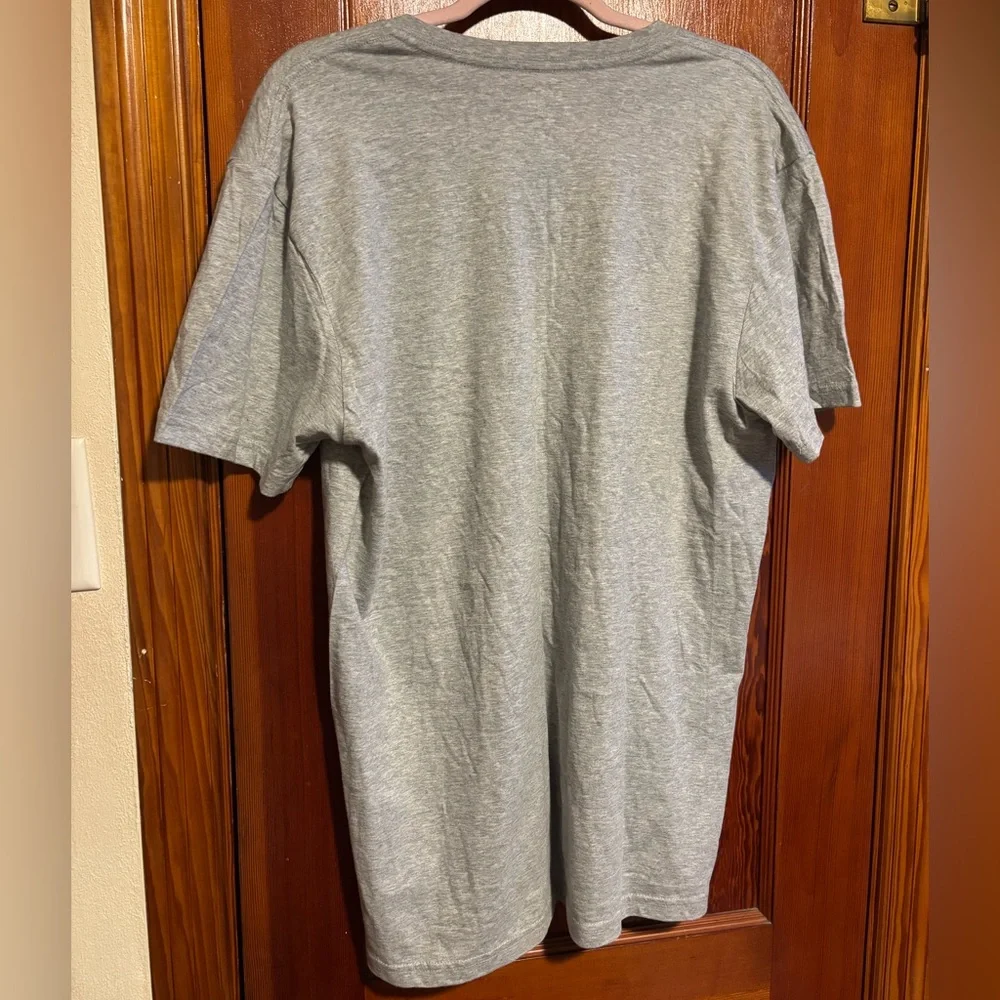 POLO RALPH LAUREN Gray V-Neck Men's Classic Fit T-Shirt Size Large - Picture 4 of 4